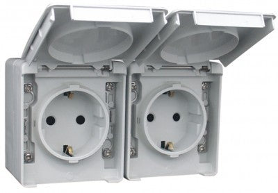 Doble base de enchufe schuko horizontal Efapel serie Estanca 48 IP65