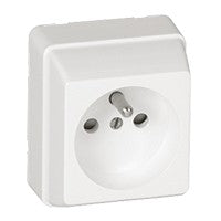 Base de enchufe francesa con protección infantil Efapel serie 3700 de superficie