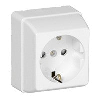 Base de enchufe schuko con protección infantil Efapel serie 3700 de superficie
