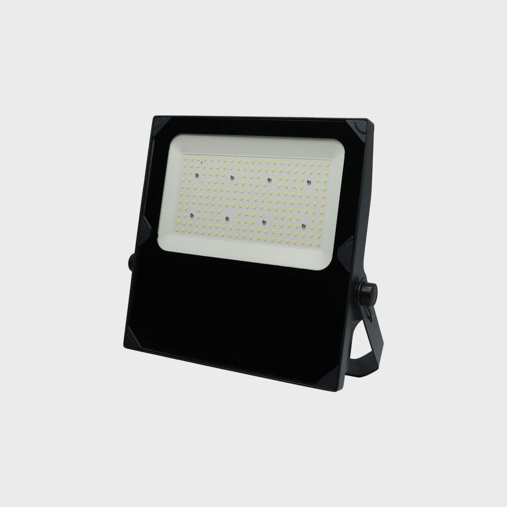 Proyector LED profesional Advance Shark de 100, 150 o 200 W