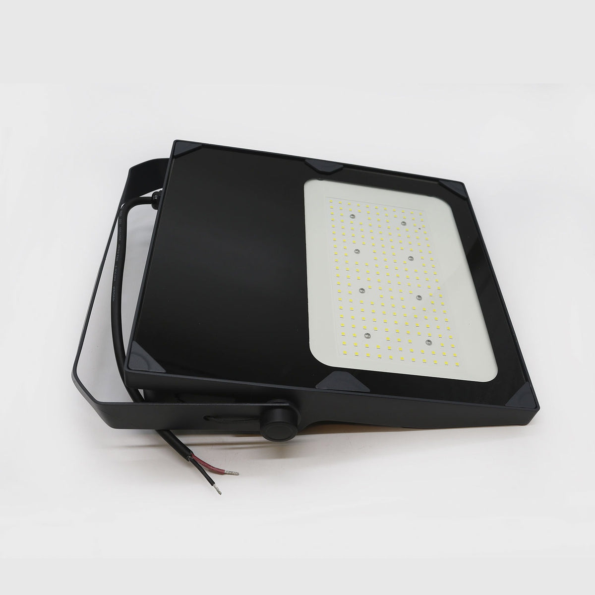 Proyector LED profesional Advance Shark de 100, 150 o 200 W