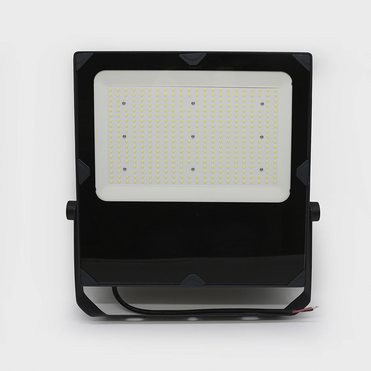 Proyector LED profesional Advance Shark de 100, 150 o 200 W